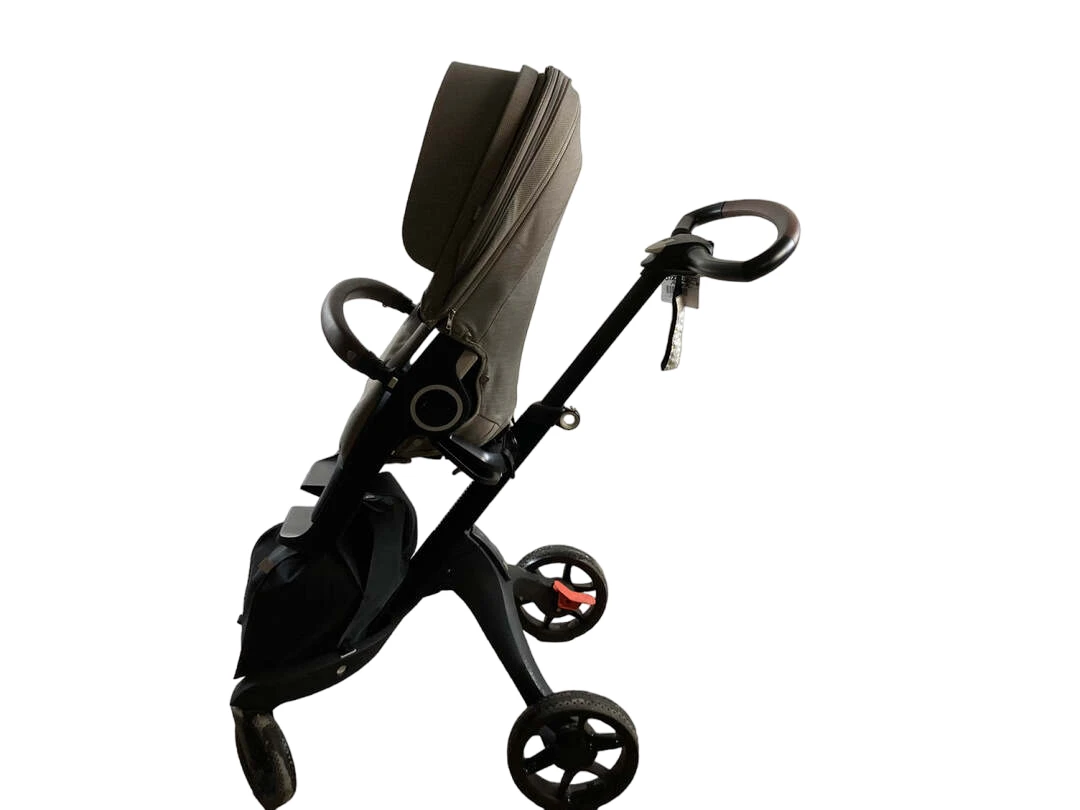 Stokke Xplory Stroller, 2018 6 Stokke Xplory Stroller, 2018 - Image 4