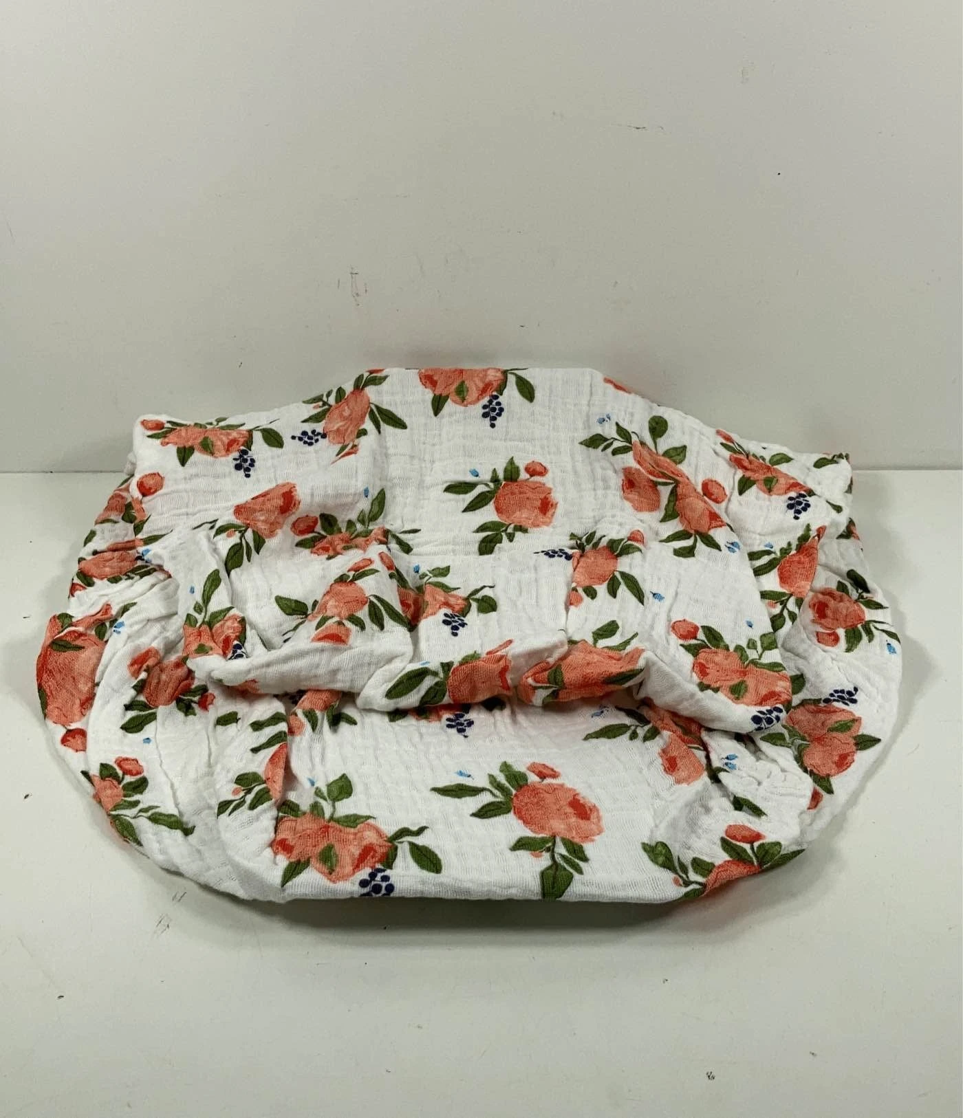 Little Unicorn Cotton Muslin Changing Pad Cover, Watercolor Roses 6 Little Unicorn Cotton Muslin Changing Pad Cover, Watercolor Roses - Image 4