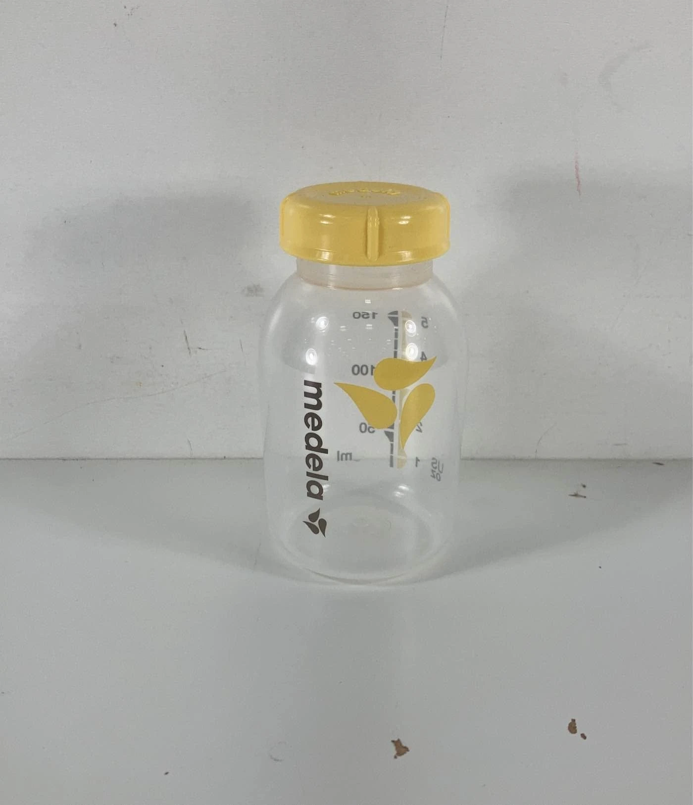 Medela 5 Oz Bottles 4 Medela 5 Oz Bottles - Image 2