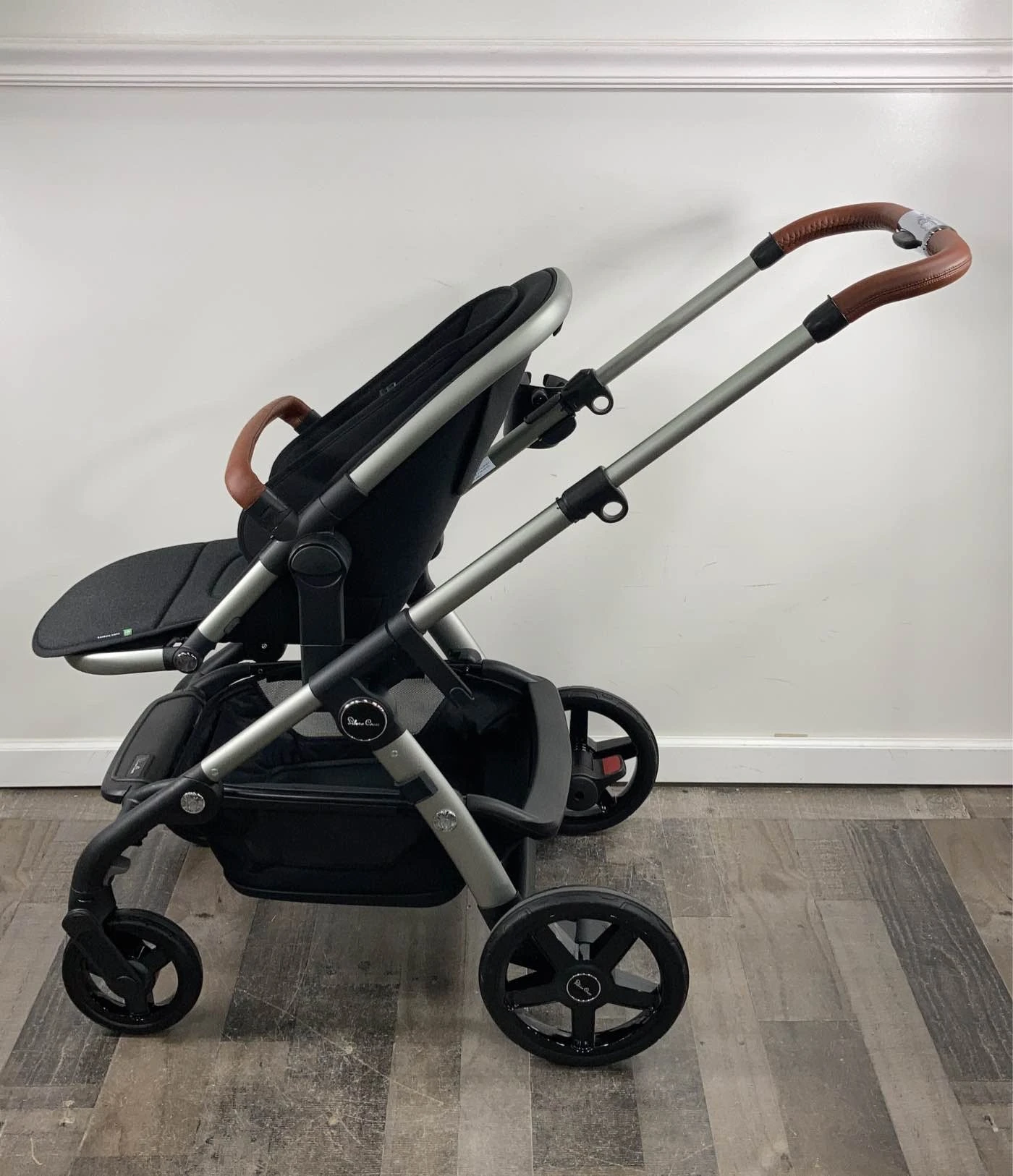 Silver Cross Wave Stroller, 2021, Charcoal 4 Silver Cross Wave Stroller, 2021, Charcoal - Image 2