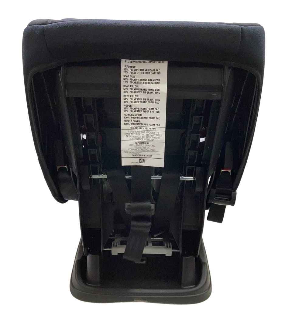 Maxi-Cosi Pria Max All-in-One Convertible Car Seat, Essential Black, 2024 8 Maxi-Cosi Pria Max All-in-One Convertible Car Seat, Essential Black, 2024 - Image 6