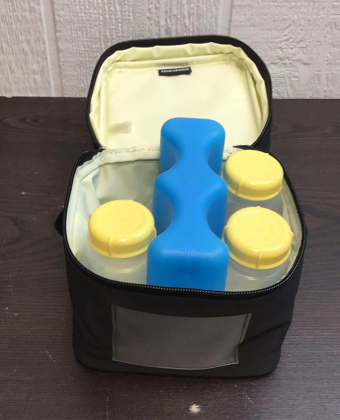 Medela Pump In Style Advanced Breast Pump, With Shoulder Bag & Accessories 7 Medela Pump In Style Advanced Breast Pump, With Shoulder Bag & Accessories - Image 5