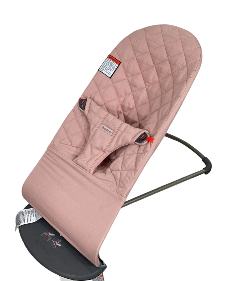 BabyBjorn Bouncer Bliss, Dusty Pink Cotton Classic Quilt 4 BabyBjorn Bouncer Bliss, Dusty Pink Cotton Classic Quilt - Image 2