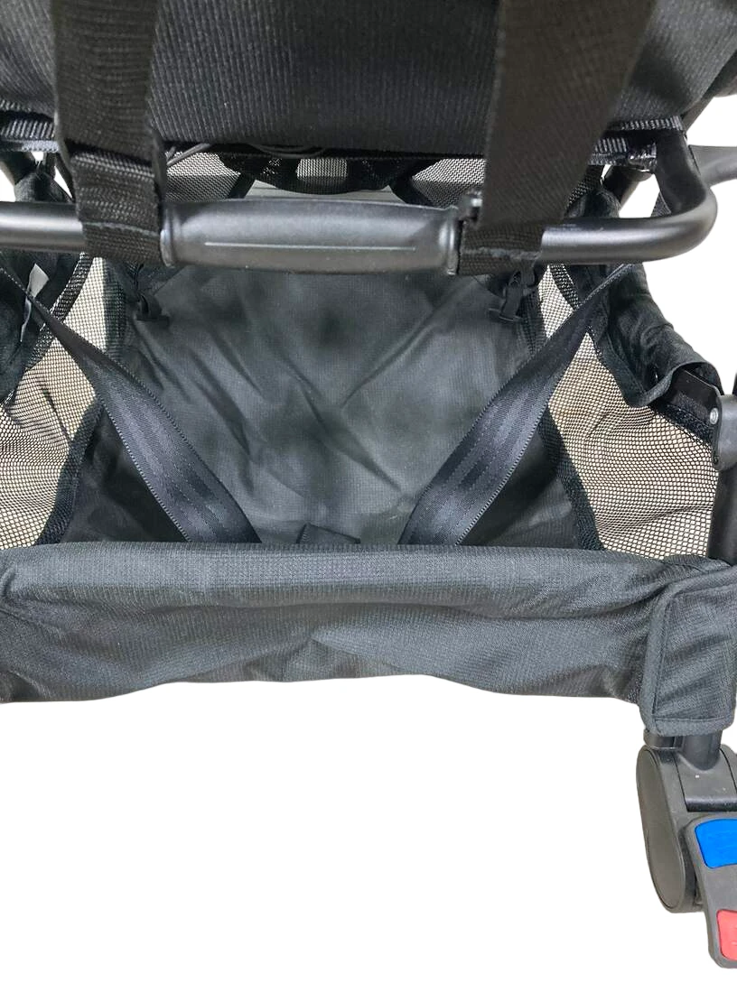 Mountain Buggy Nano Stroller, 2022, Silver 10 Mountain Buggy Nano Stroller, 2022, Silver - Image 8