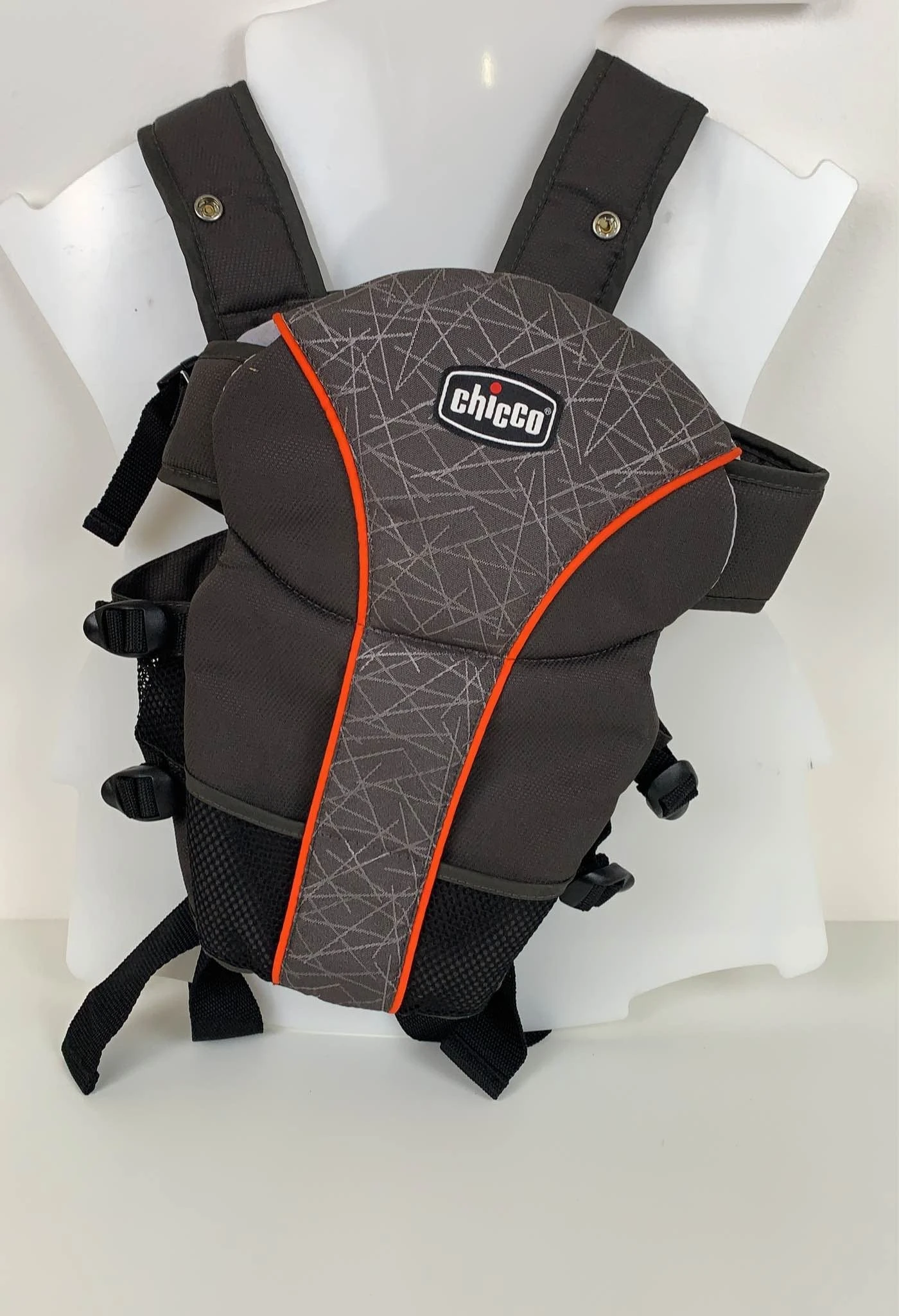 Chicco Ultrasoft Infant Carrier, Black Red & Dark Gray 3 Chicco Ultrasoft Infant Carrier, Black Red & Dark Gray