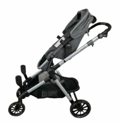Evenflo Pivot Xpand Modular Stroller, 2020, Grey 17 Evenflo Pivot Xpand Modular Stroller, 2020, Grey -Kindly Baby Shop IMG 6488 PhotoRoom