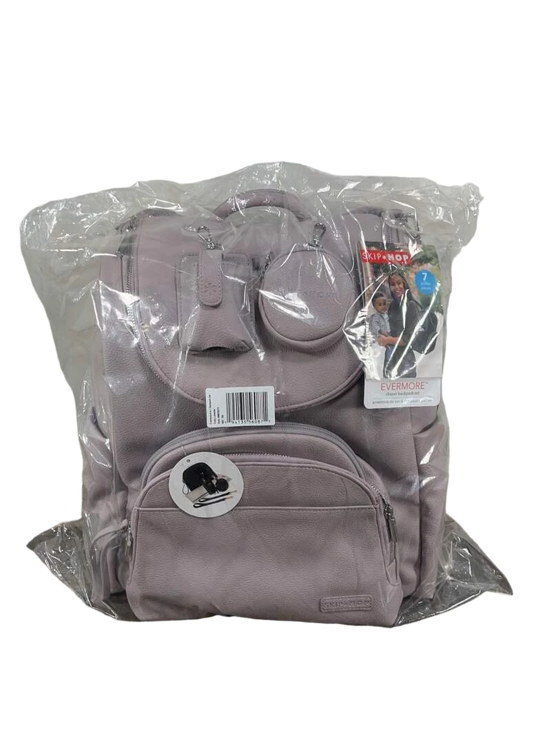 Skip Hop Evermore 6-in-1 Diaper Backpack 3 Skip Hop Evermore 6-in-1 Diaper Backpack