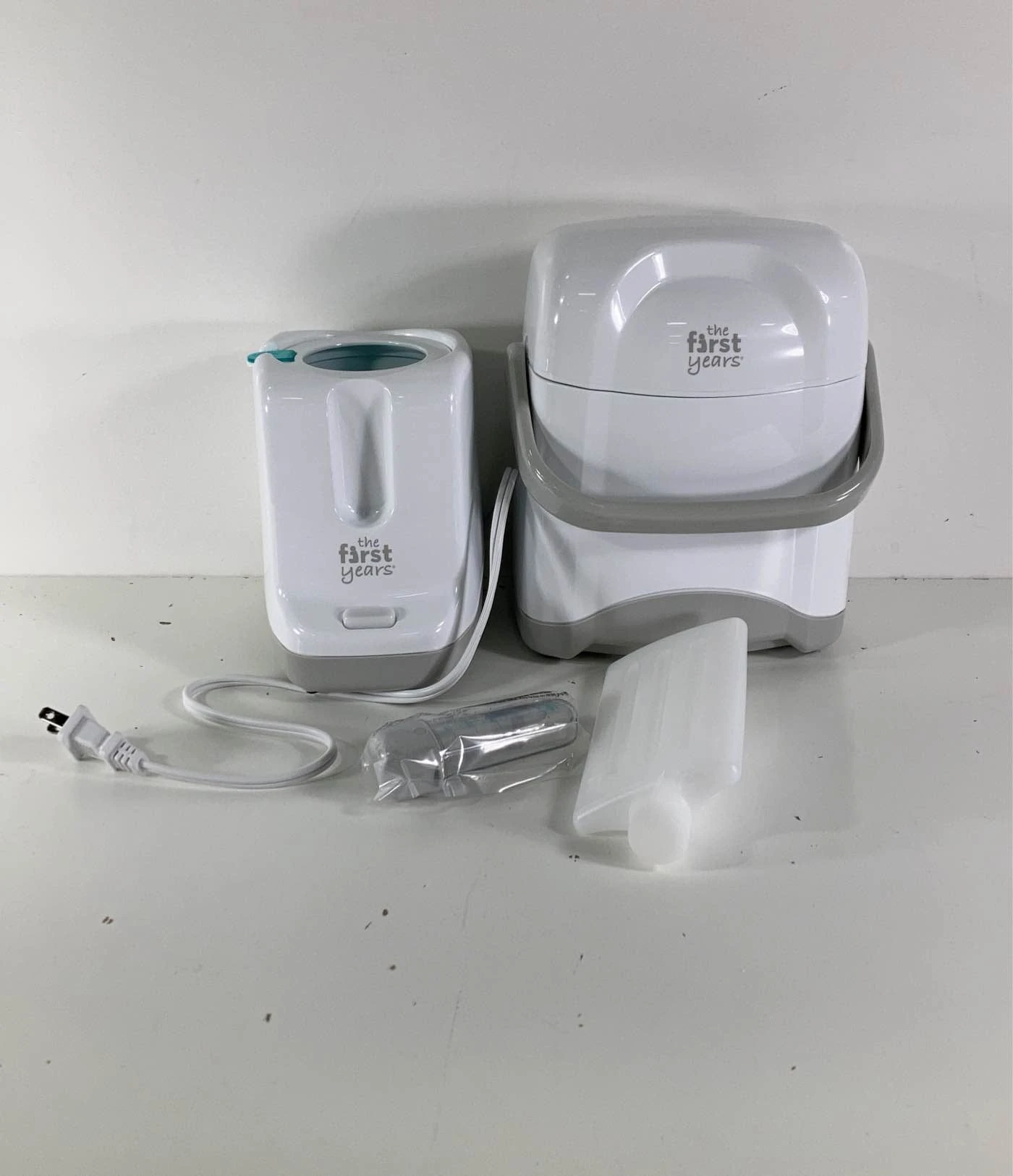 The First Years 3-In-1 Bottle Warmer & Cooler 5 The First Years 3-In-1 Bottle Warmer & Cooler - Image 3