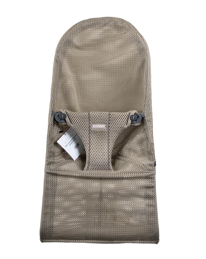 BabyBjorn Bouncer Bliss, Dark Gray Frame, Gray Beige Mesh 7 BabyBjorn Bouncer Bliss, Dark Gray Frame, Gray Beige Mesh - Image 5