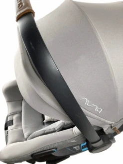 Nuna Pipa Lite RX And Pipa Relx Base, 2022, Frost -Kindly Baby Shop b66b3a1a 64d6 4e19 9831 6f306886441c