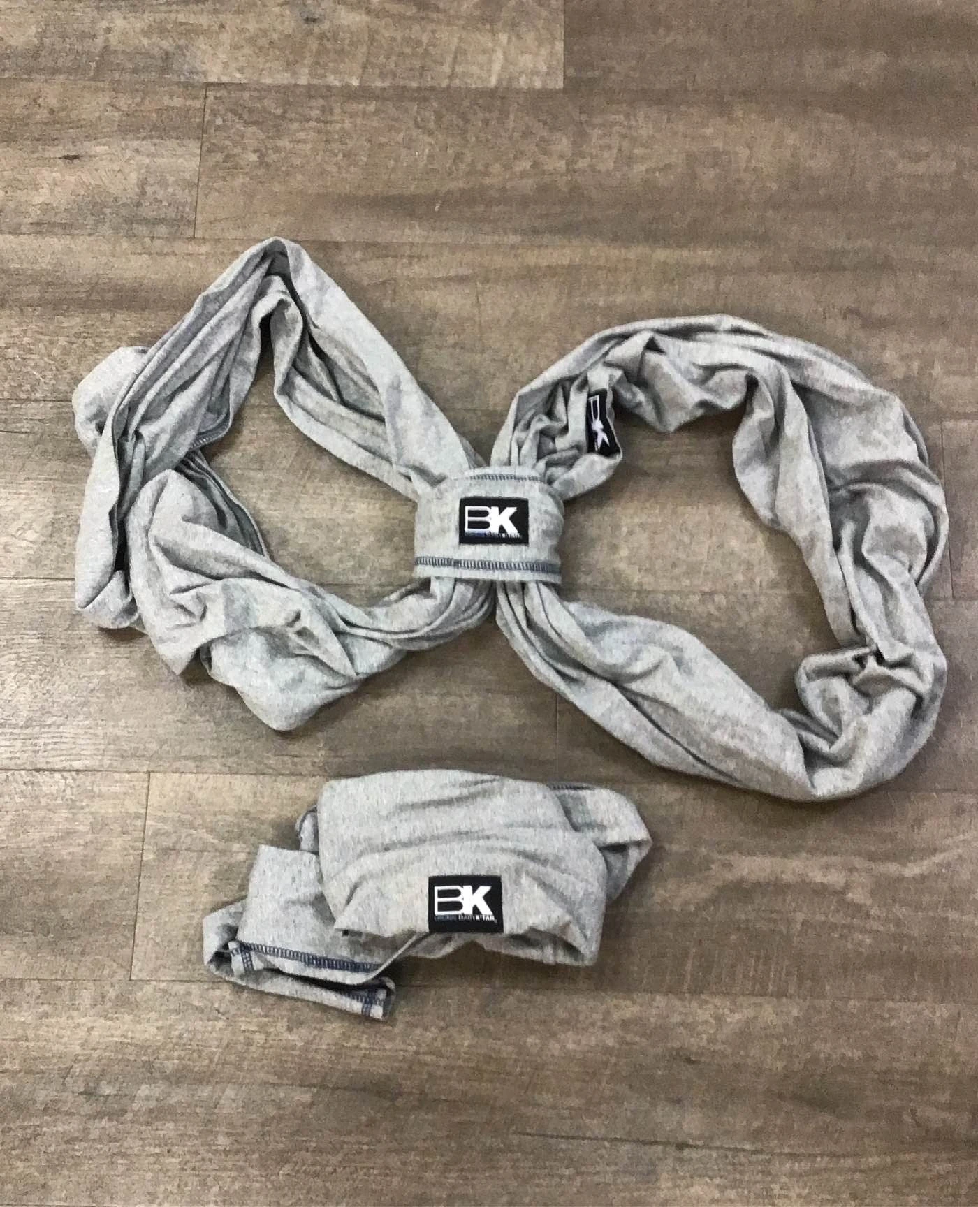 Baby K'tan Baby Carrier, Small, Original 7 Baby K'tan Baby Carrier, Small, Original - Image 5