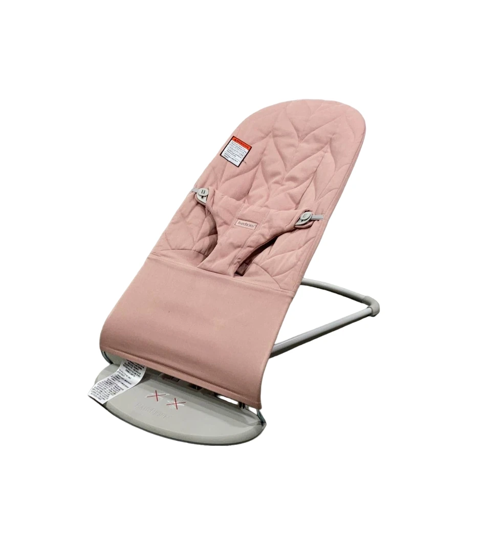 BabyBjorn Bouncer Bliss, Light Gray Frame, Dusty Pink Cotton Petal Quilt 4 BabyBjorn Bouncer Bliss, Light Gray Frame, Dusty Pink Cotton Petal Quilt - Image 2