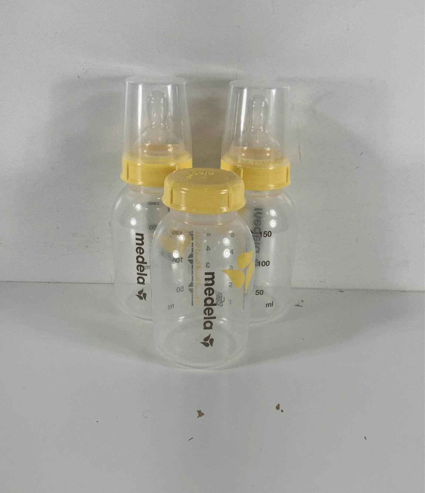 Medela 5 Oz Bottles 6 Medela 5 Oz Bottles - Image 4