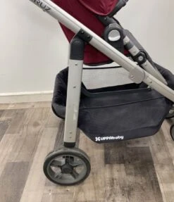 UPPAbaby CRUZ Stroller, Samantha (Magenta), 2017 26 UPPAbaby CRUZ Stroller, Samantha (Magenta), 2017 -Kindly Baby Shop fd6c4500d66bb0242fc8a91de9b2bad9
